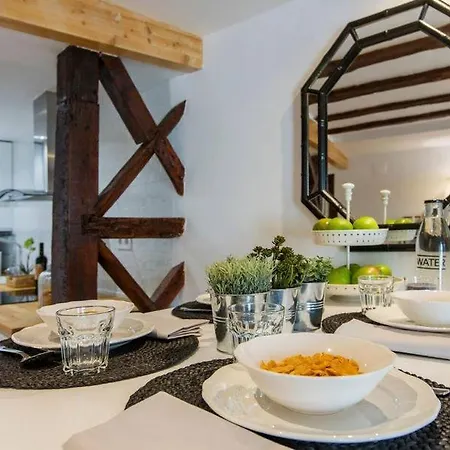 아파트 Fado At Your Feet By Uppeground *